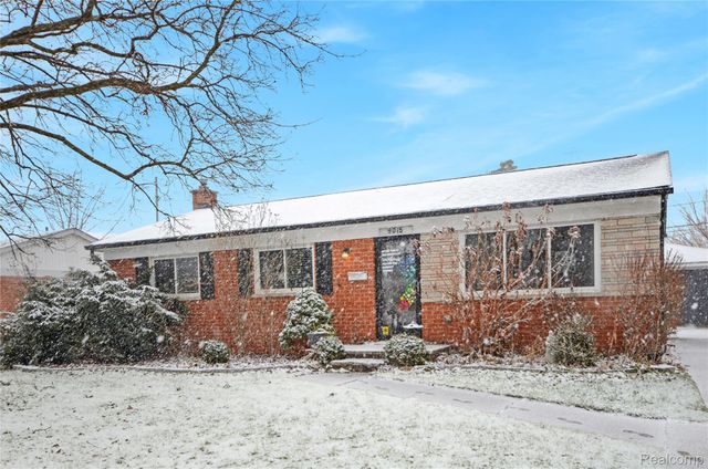 9015 Headley Drive, Sterling Heights, MI 48314