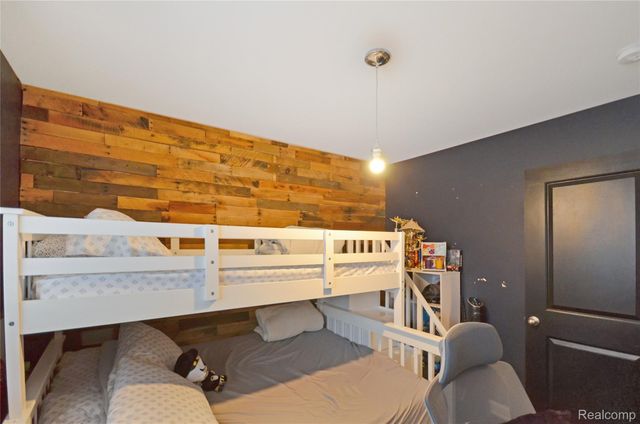 9015 Headley Drive, Sterling Heights, MI 48314