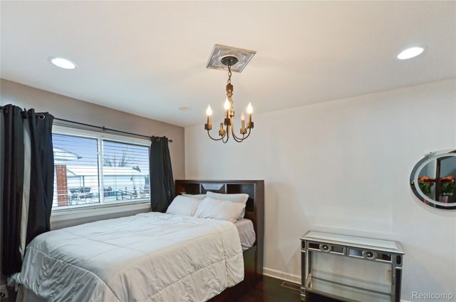 9015 Headley Drive, Sterling Heights, MI 48314