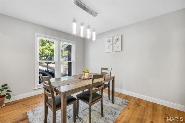 1124 Briarhurst Drive, Manchester, MO 63021