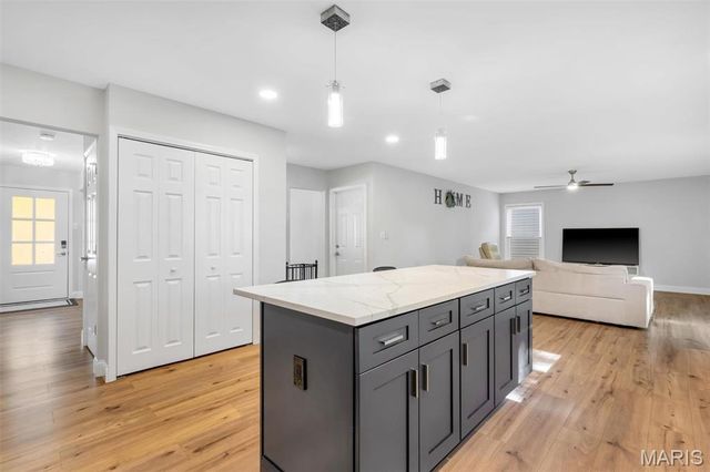 1124 Briarhurst Drive, Manchester, MO 63021