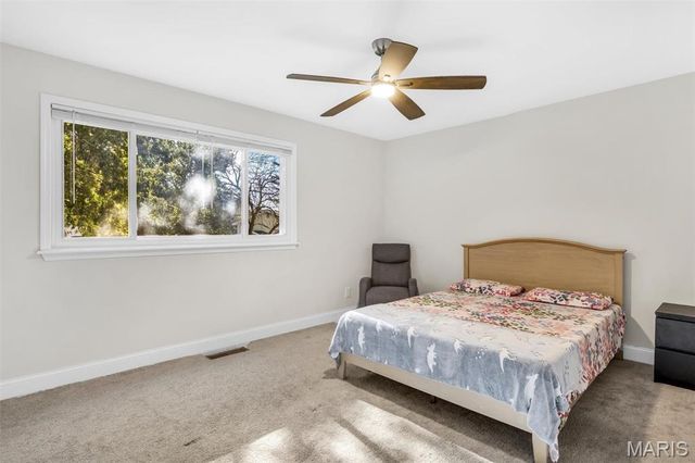 1124 Briarhurst Drive, Manchester, MO 63021