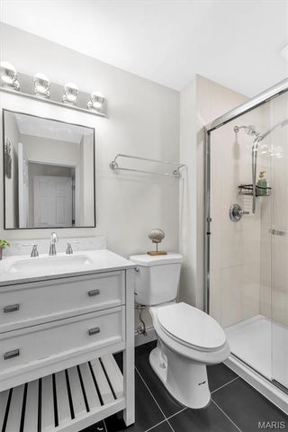 1124 Briarhurst Drive, Manchester, MO 63021