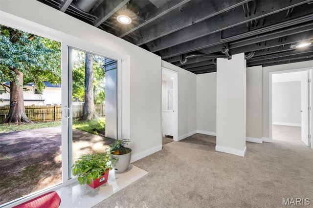 1124 Briarhurst Drive, Manchester, MO 63021