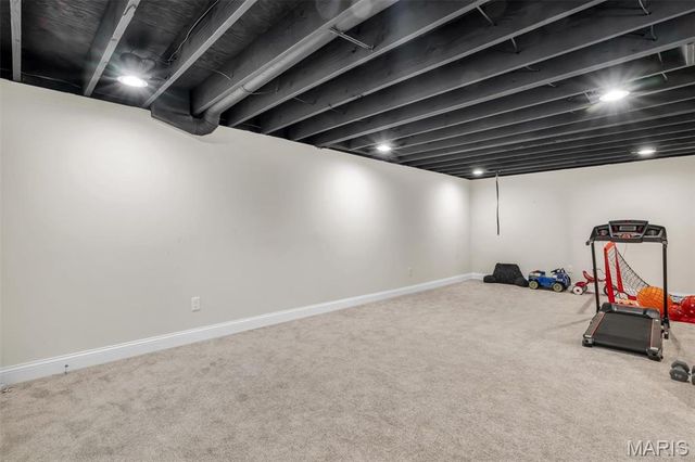 1124 Briarhurst Drive, Manchester, MO 63021