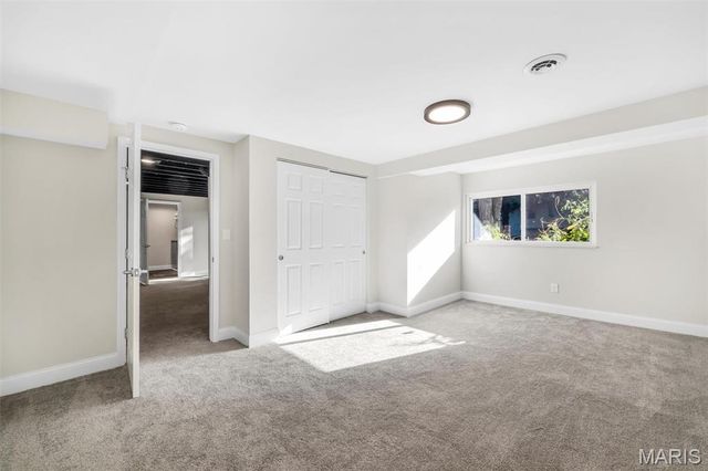 1124 Briarhurst Drive, Manchester, MO 63021