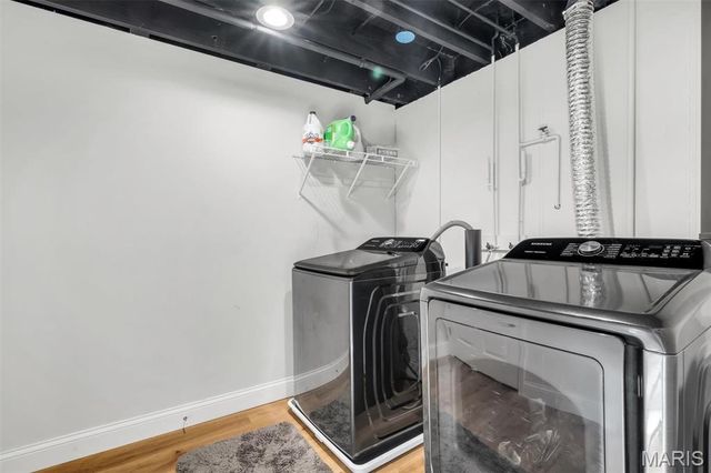 1124 Briarhurst Drive, Manchester, MO 63021