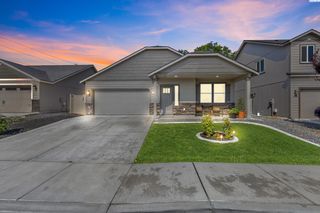 2214 S Zillah Pl, Kennewick, WA 99337