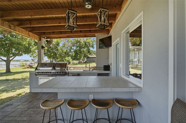 6820 Briar Road, Azle, TX 76020