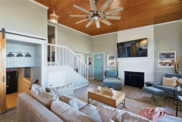 6820 Briar Road, Azle, TX 76020