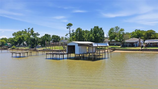 6820 Briar Road, Azle, TX 76020