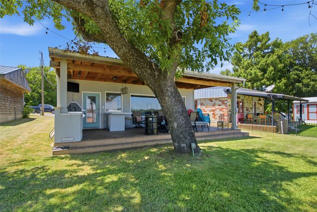 6820 Briar Road, Azle, TX 76020