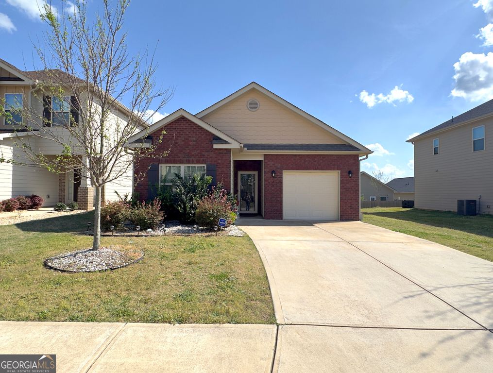 2635 Lovejoy Crossing Lane, Hampton, GA 30228