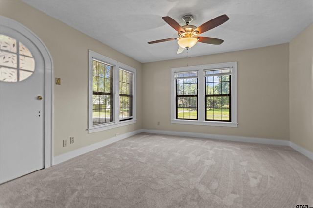 1815 S Robertson Ave., Tyler, TX 75701