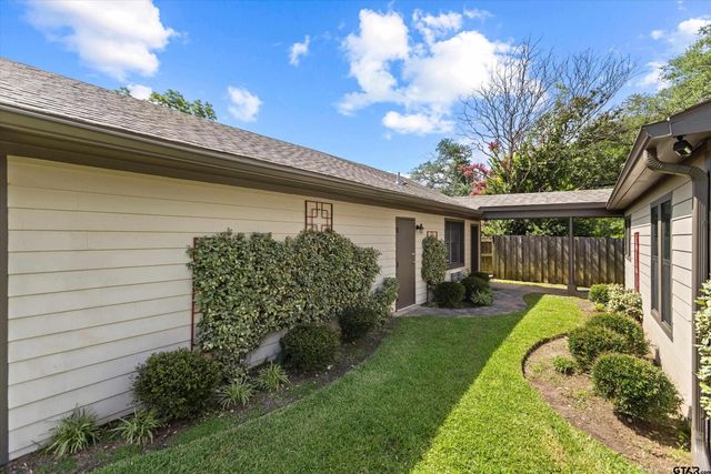 1815 S Robertson Ave., Tyler, TX 75701