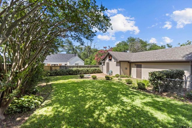 1815 S Robertson Ave., Tyler, TX 75701