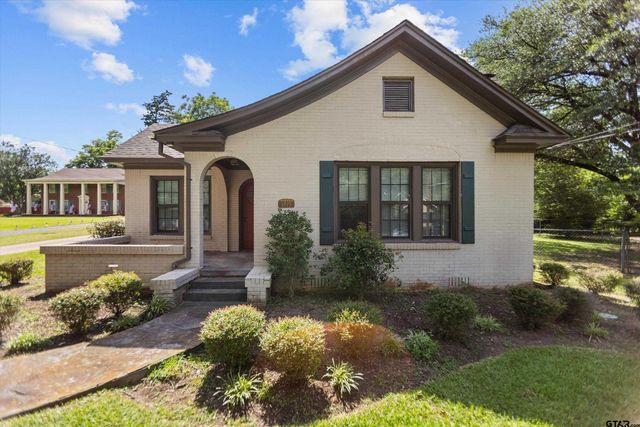 1815 S Robertson Ave., Tyler, TX 75701
