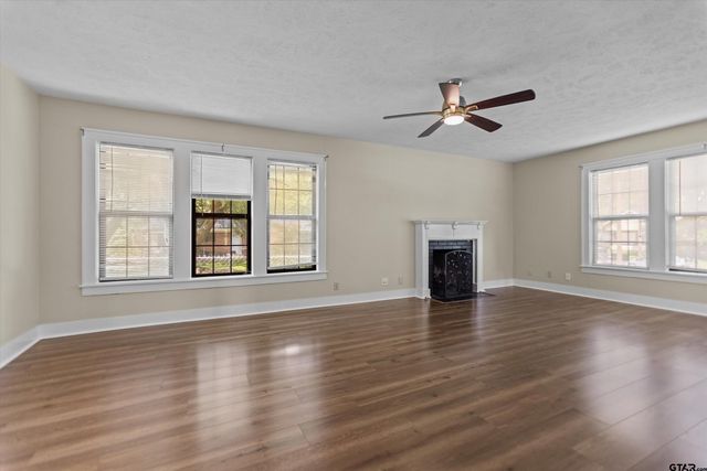 1815 S Robertson Ave., Tyler, TX 75701