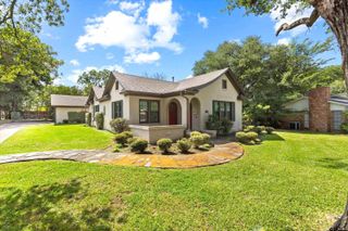 1815 S Robertson Ave., Tyler, TX 75701