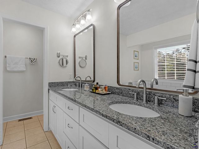 521 Levi Barnes Road, Jackson, GA 30233