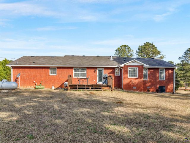 521 Levi Barnes Road, Jackson, GA 30233