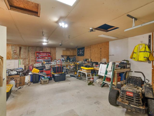 521 Levi Barnes Road, Jackson, GA 30233