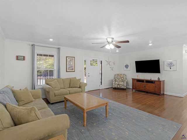 521 Levi Barnes Road, Jackson, GA 30233