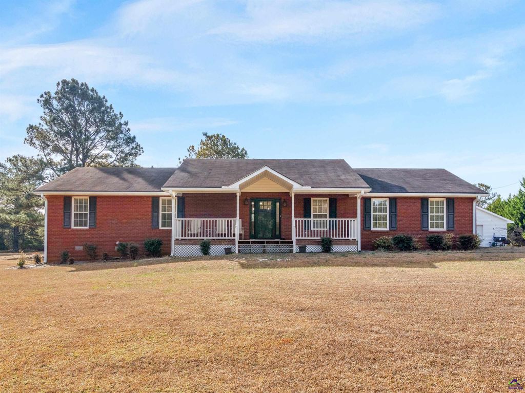 521 Levi Barnes Road, Jackson, GA 30233