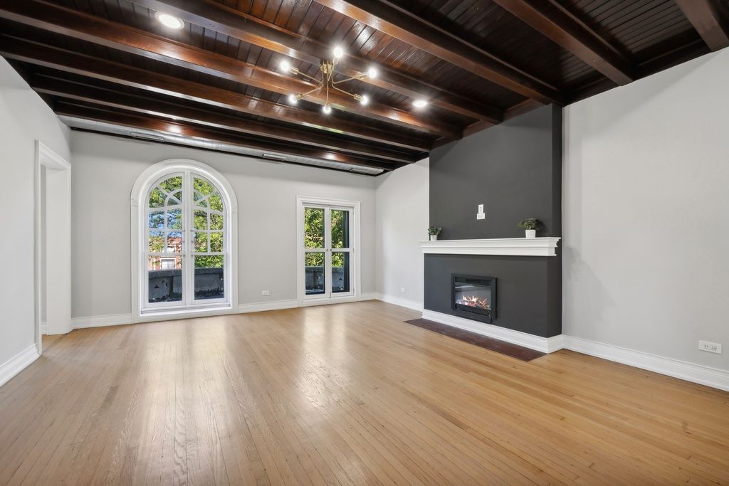 property-img