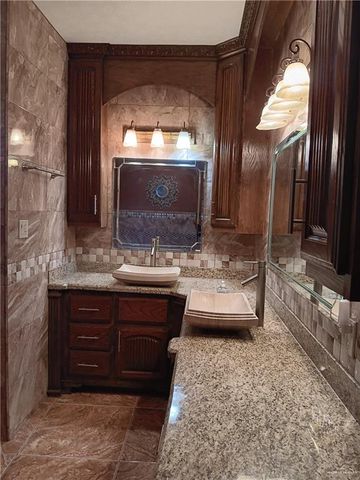 322 N Charco Blanco Road, Rio Grande City, TX 78582