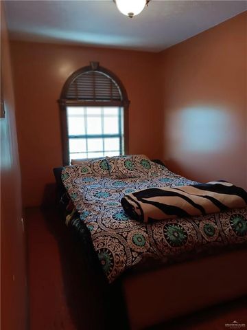 322 N Charco Blanco Road, Rio Grande City, TX 78582