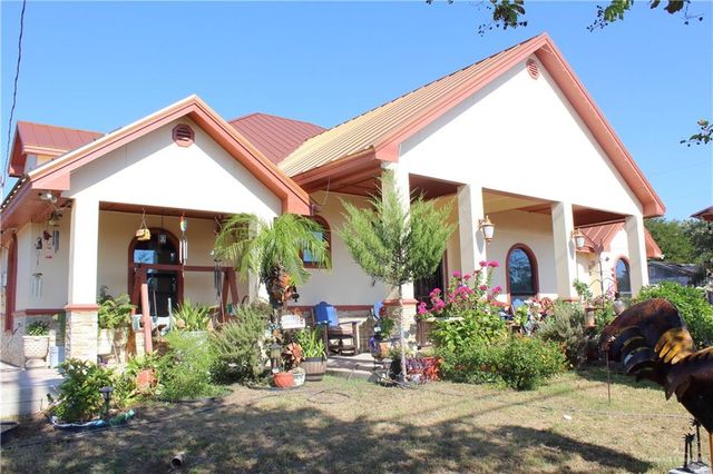 322 N Charco Blanco Road, Rio Grande City, TX 78582