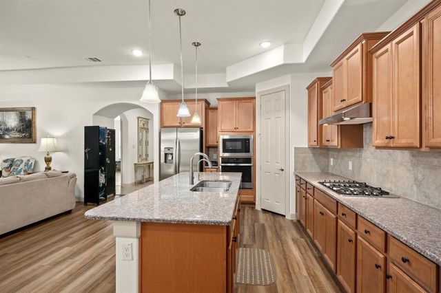 12117 Creekside Villas Court, Conroe, TX 77304