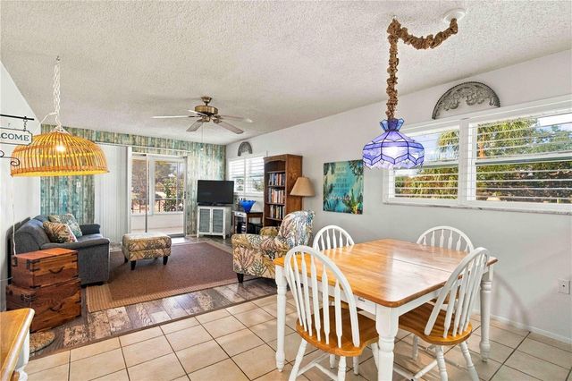 304 47TH AVENUE DRIVE W 313, Bradenton, FL 34207