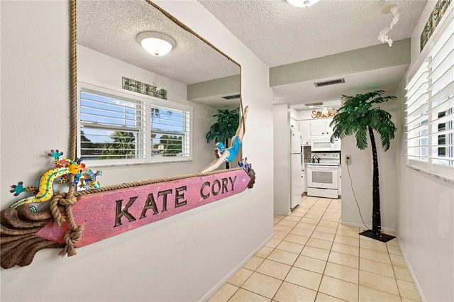 304 47TH AVENUE DRIVE W 313, Bradenton, FL 34207