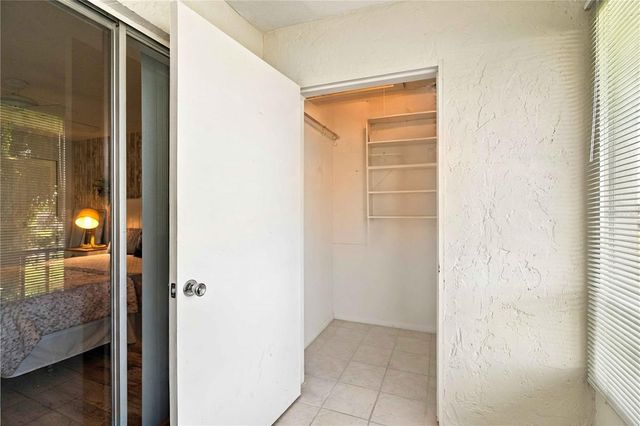 304 47TH AVENUE DRIVE W 313, Bradenton, FL 34207