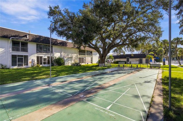 304 47TH AVENUE DRIVE W 313, Bradenton, FL 34207