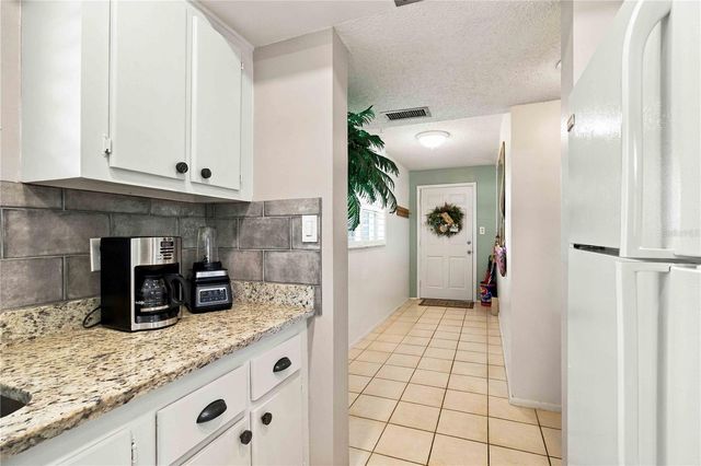 304 47TH AVENUE DRIVE W 313, Bradenton, FL 34207
