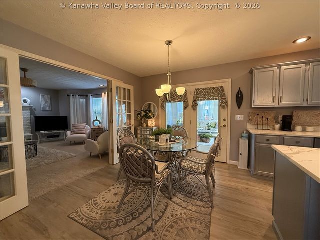 322 Plantation Drive, Hurricane, WV 25526