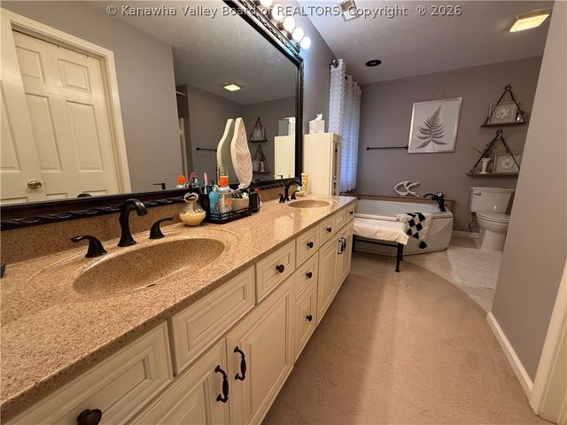 322 Plantation Drive, Hurricane, WV 25526