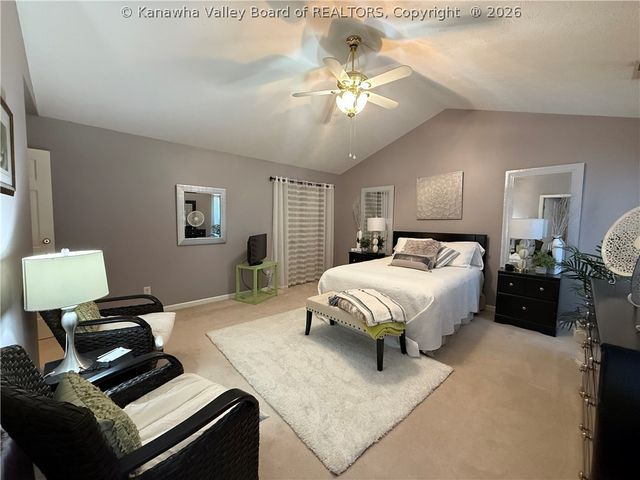 322 Plantation Drive, Hurricane, WV 25526