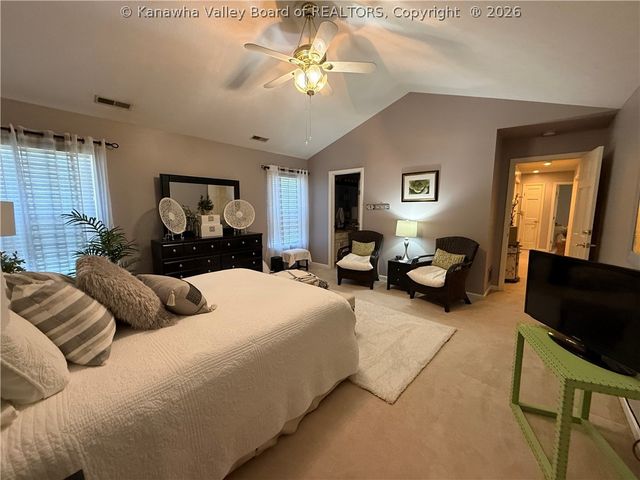 322 Plantation Drive, Hurricane, WV 25526