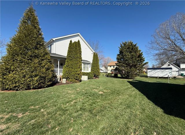 322 Plantation Drive, Hurricane, WV 25526