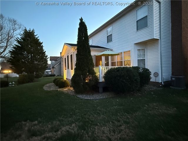 322 Plantation Drive, Hurricane, WV 25526