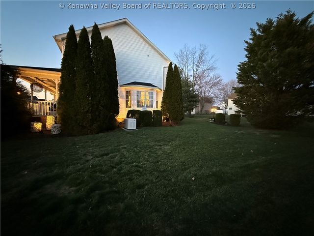 322 Plantation Drive, Hurricane, WV 25526