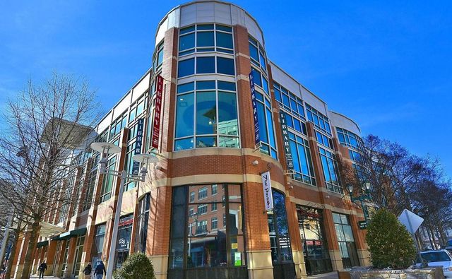 328 W EDMONSTON DR, Rockville, MD 20852