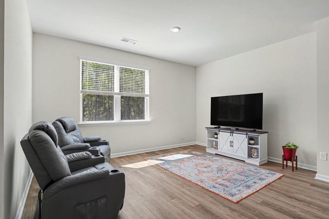 8093 Bear Claw Way, Conway, SC 29526