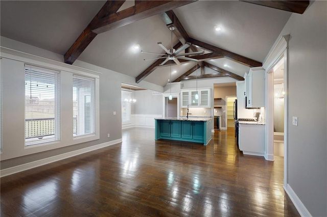 309 SW Chelmsford Drive, Blue Springs, MO 64014