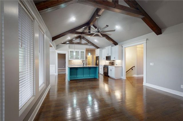 309 SW Chelmsford Drive, Blue Springs, MO 64014