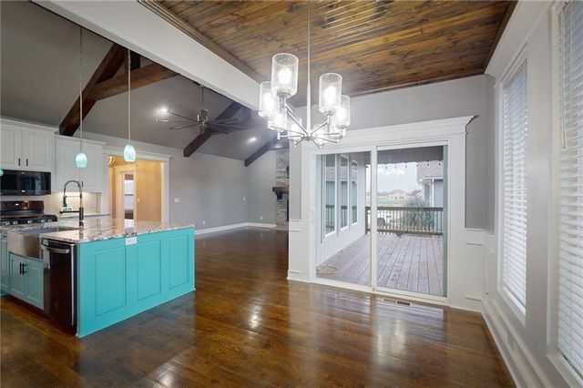 309 SW Chelmsford Drive, Blue Springs, MO 64014